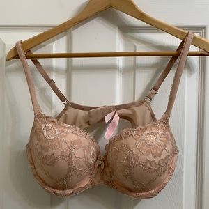 Victoria’s Secret Body By Victoria Bra Pink Lace 38C